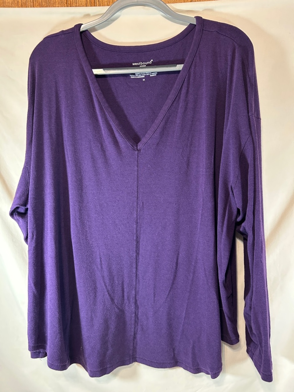 Westbound Women’s V-Neck Long Sleeve Top in Deep Purple